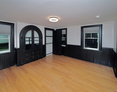 4 Grand Street - Photo Thumbnail 6