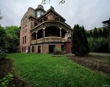 4 Grand Street - Photo Thumbnail 20