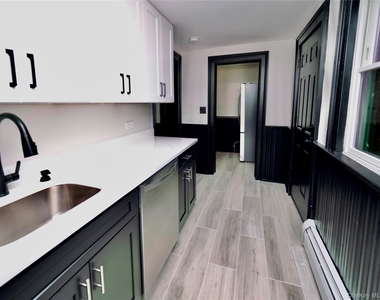 4 Grand Street - Photo Thumbnail 10