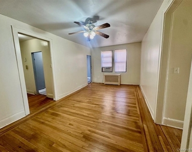 312 Main Street - Photo Thumbnail 7