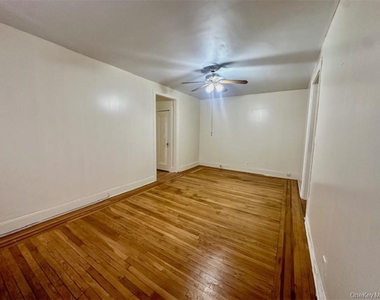 312 Main Street - Photo Thumbnail 6