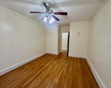 312 Main Street - Photo Thumbnail 10