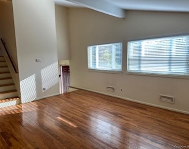 423 Springvale Road - Photo Thumbnail 2