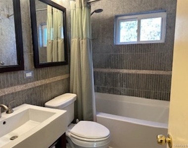 423 Springvale Road - Photo Thumbnail 9