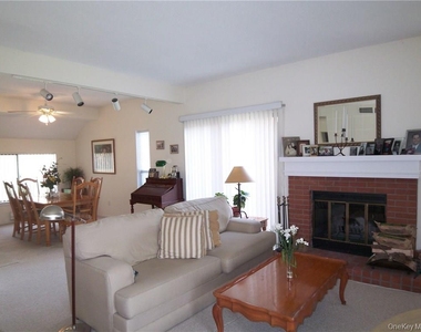 288 Heritage Hills - Photo Thumbnail 2