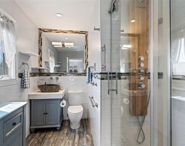 539 Nassau Avenue - Photo Thumbnail 16
