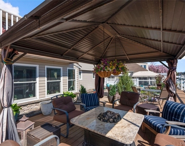 539 Nassau Avenue - Photo Thumbnail 34