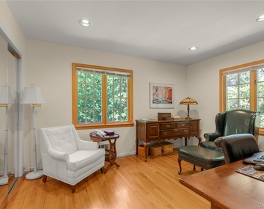 11 North Road - Photo Thumbnail 18