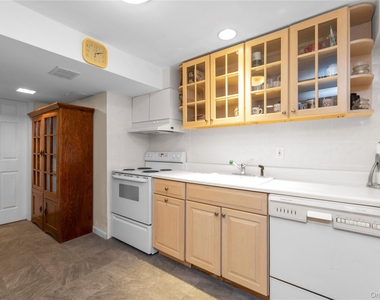 11 North Road - Photo Thumbnail 24
