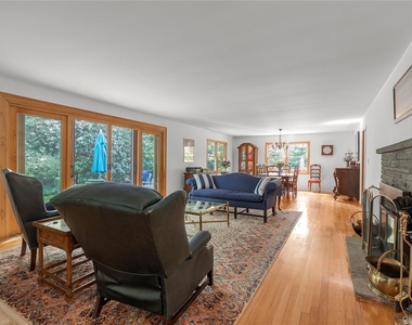 11 North Road - Photo Thumbnail 3