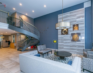 100 Cuttermill Road - Photo Thumbnail 3
