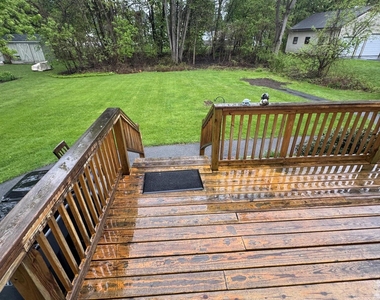 90 Pleasant Street - Photo Thumbnail 19