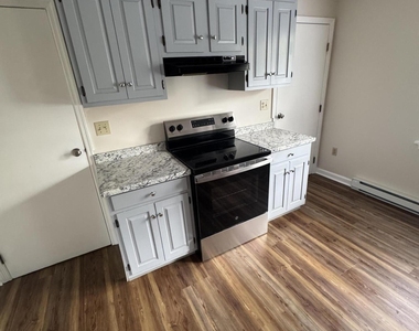 90 Pleasant Street - Photo Thumbnail 6