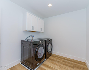 9 Laura Drive - Photo Thumbnail 16