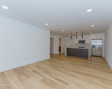 9 Laura Drive - Photo Thumbnail 11