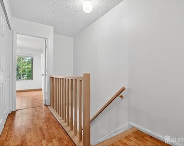 134 Pear Tree Lane - Photo Thumbnail 10