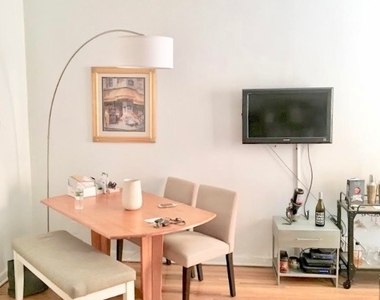 1555 2nd Avenue - Photo Thumbnail 1