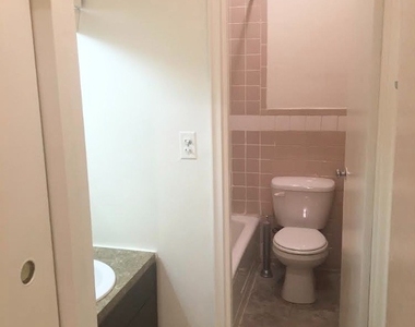 1555 2nd Avenue - Photo Thumbnail 5