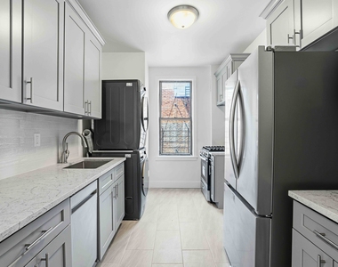 4260 Broadway - Photo Thumbnail 2