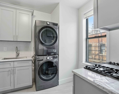 4260 Broadway - Photo Thumbnail 6