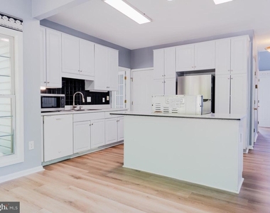 15 Varone Drive - Photo Thumbnail 12