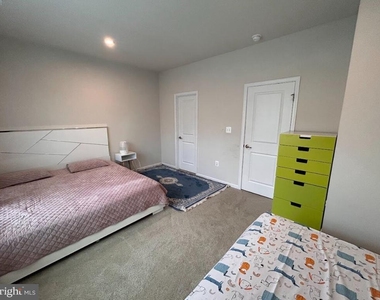 4607 Abbotswell Place - Photo Thumbnail 19