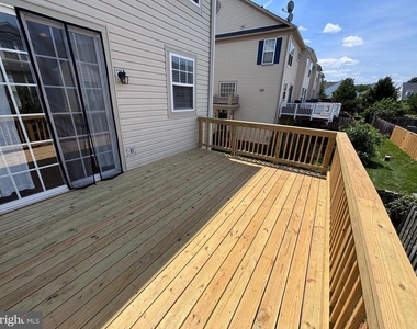 9240 Cascade Falls Drive - Photo Thumbnail 20