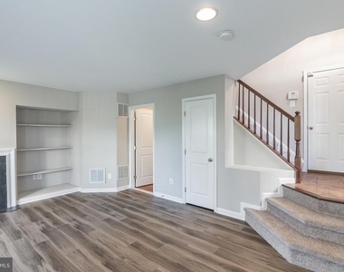 9240 Cascade Falls Drive - Photo Thumbnail 11