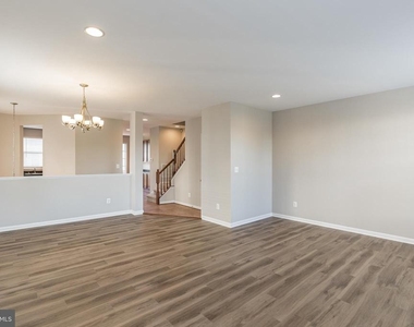 9240 Cascade Falls Drive - Photo Thumbnail 2