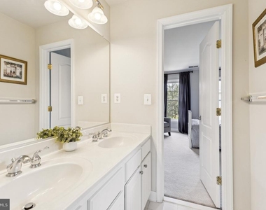 26368 Strathaven Court - Photo Thumbnail 18