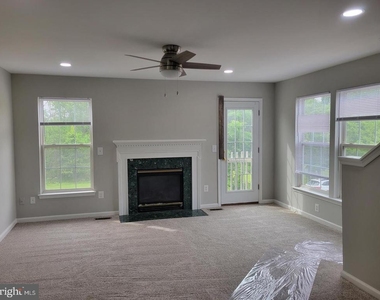 44189 Litchfield Terrace - Photo Thumbnail 3