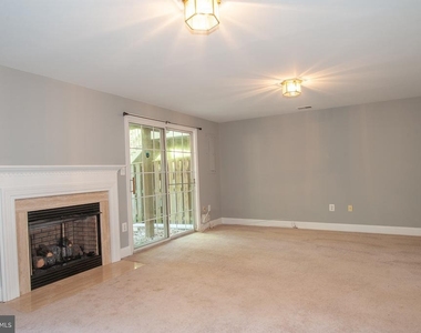 6276 Taliaferro Way - Photo Thumbnail 19