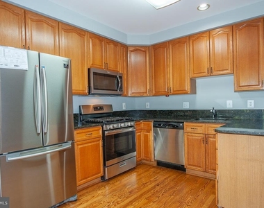 6276 Taliaferro Way - Photo Thumbnail 8