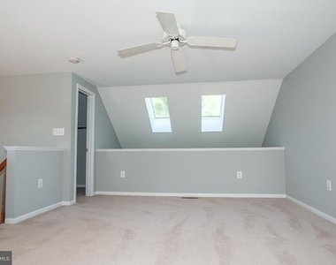 6276 Taliaferro Way - Photo Thumbnail 15