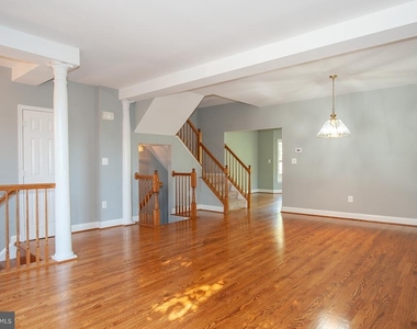 6276 Taliaferro Way - Photo Thumbnail 3