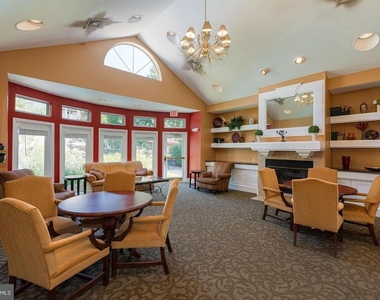 2204 Westcourt Lane - Photo Thumbnail 8