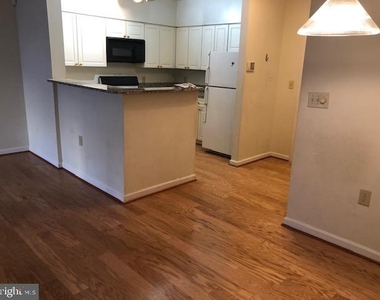 2204 Westcourt Lane - Photo Thumbnail 17