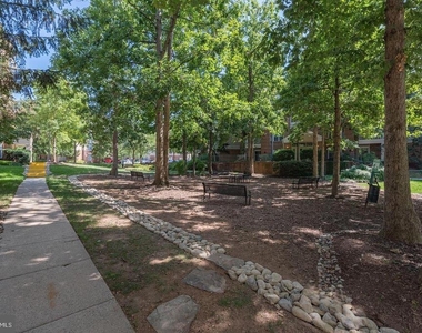 2204 Westcourt Lane - Photo Thumbnail 13