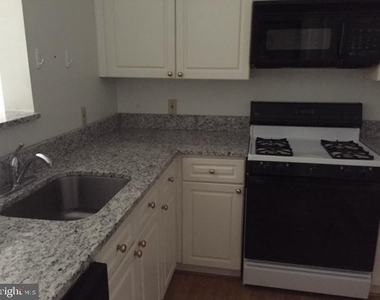 2204 Westcourt Lane - Photo Thumbnail 4