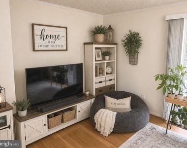 1523 Lincoln - Photo Thumbnail 1