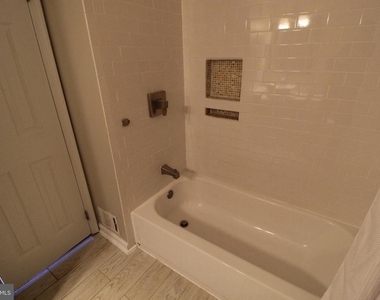 6055 Meyers Landing Court - Photo Thumbnail 23