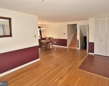 8303 Brixton Street - Photo Thumbnail 2