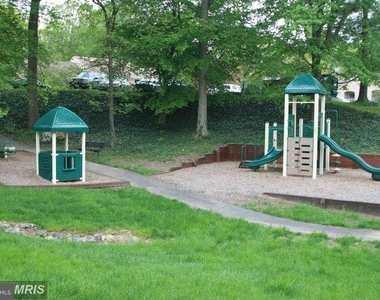 5807 Cove Landing Road - Photo Thumbnail 21