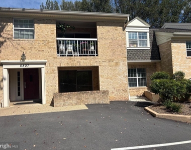 5807 Cove Landing Road - Photo Thumbnail 18
