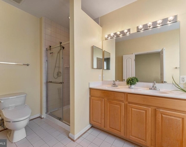 6002 Saint Hubert Lane - Photo Thumbnail 16