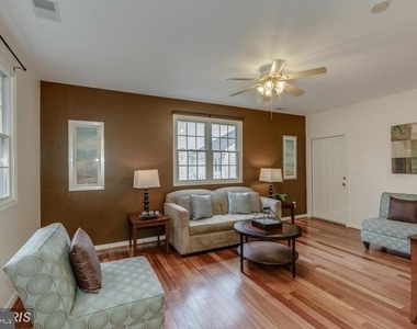 5820 Silchester Street - Photo Thumbnail 7