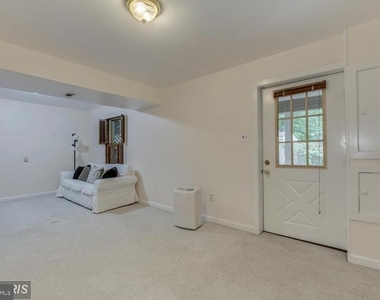 5820 Silchester Street - Photo Thumbnail 40