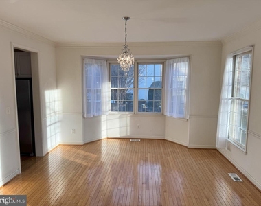 5901 Ewing Place - Photo Thumbnail 2