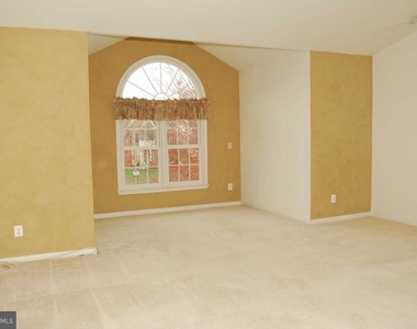 5901 Ewing Place - Photo Thumbnail 18