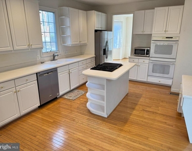 5901 Ewing Place - Photo Thumbnail 11